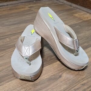 Volatile Gold Platform Flip Flop Sandals